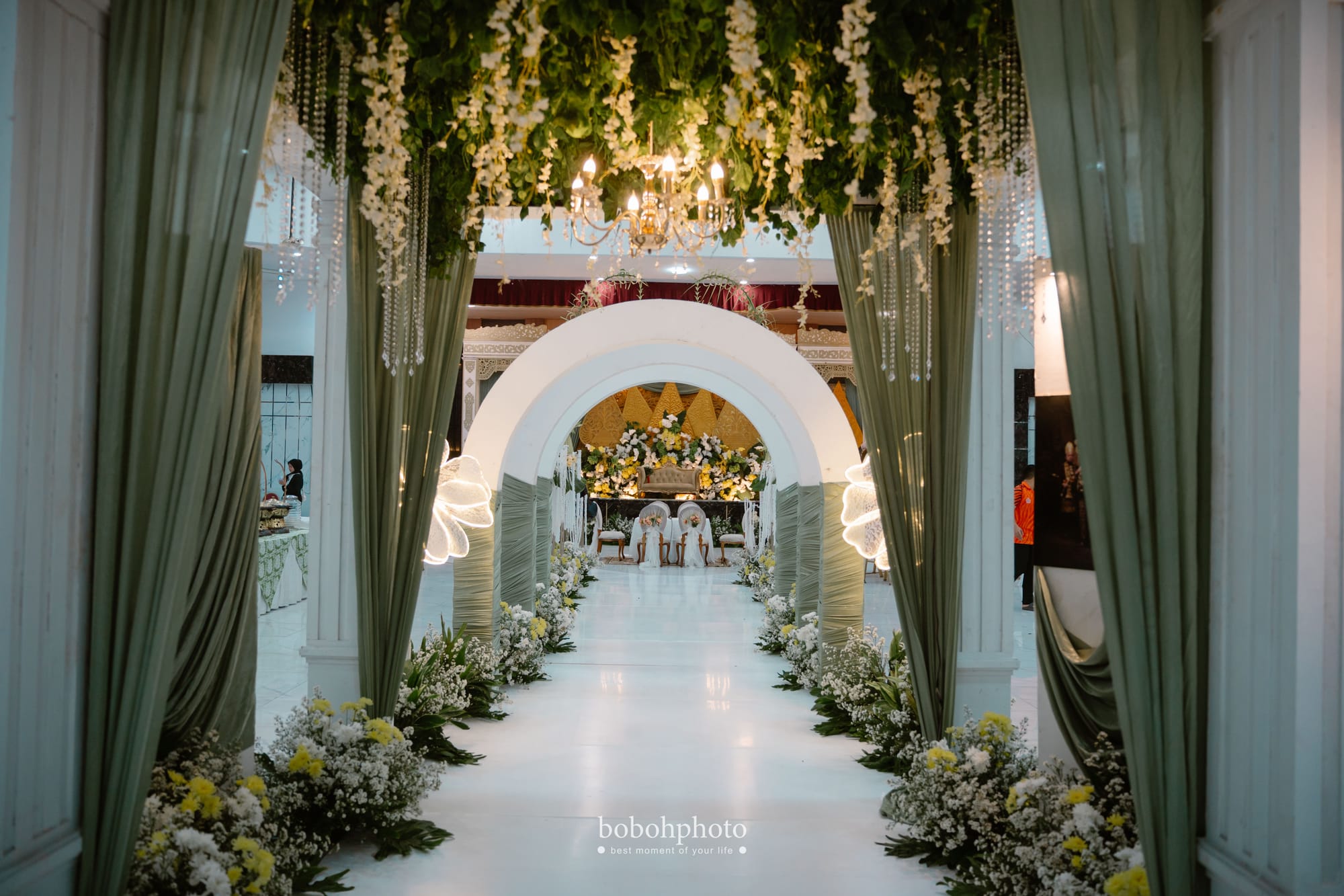 Resty & Hidayat: lorong dekorasi