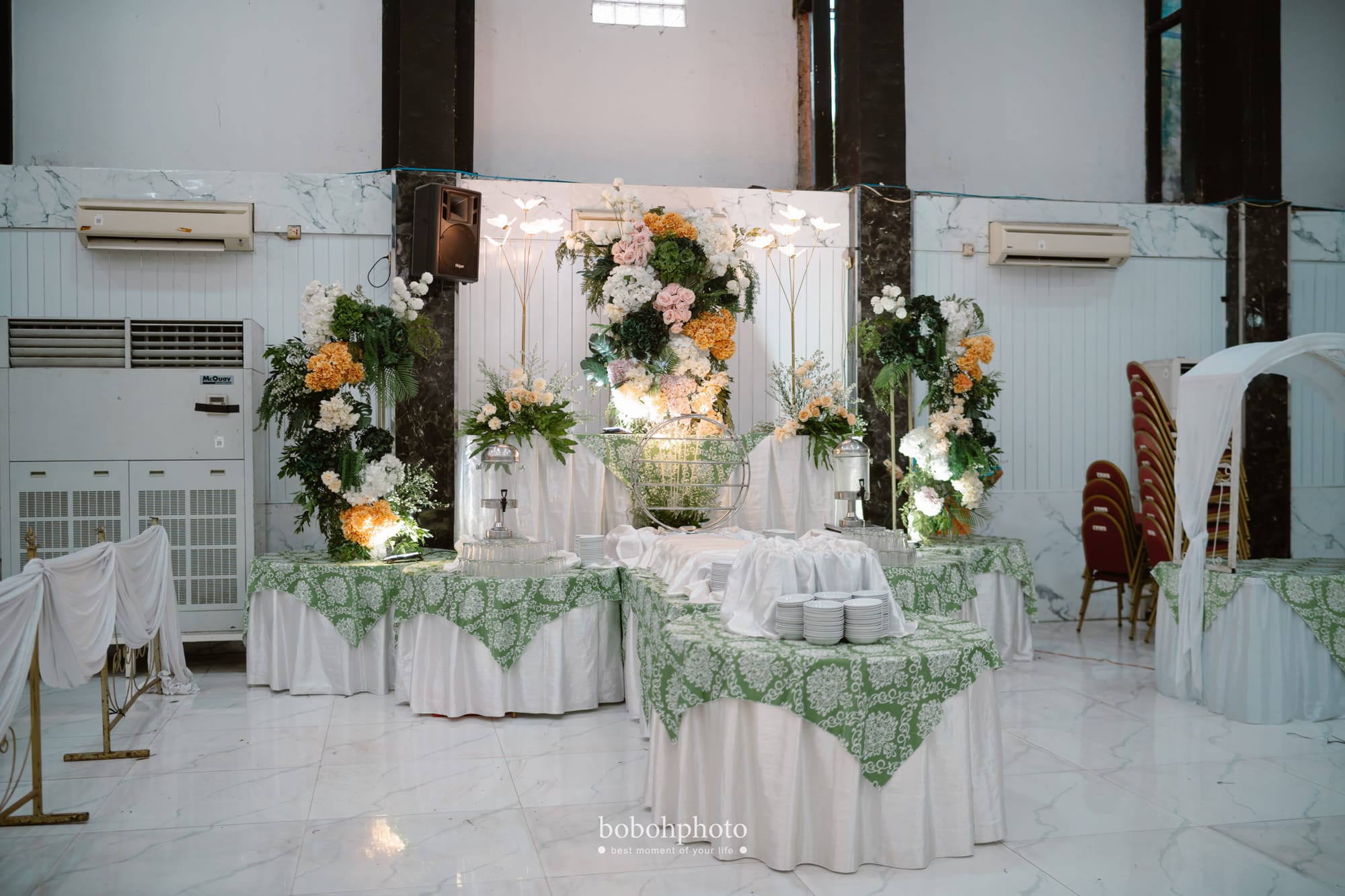 Resty & Hidayat: meja buffet catering