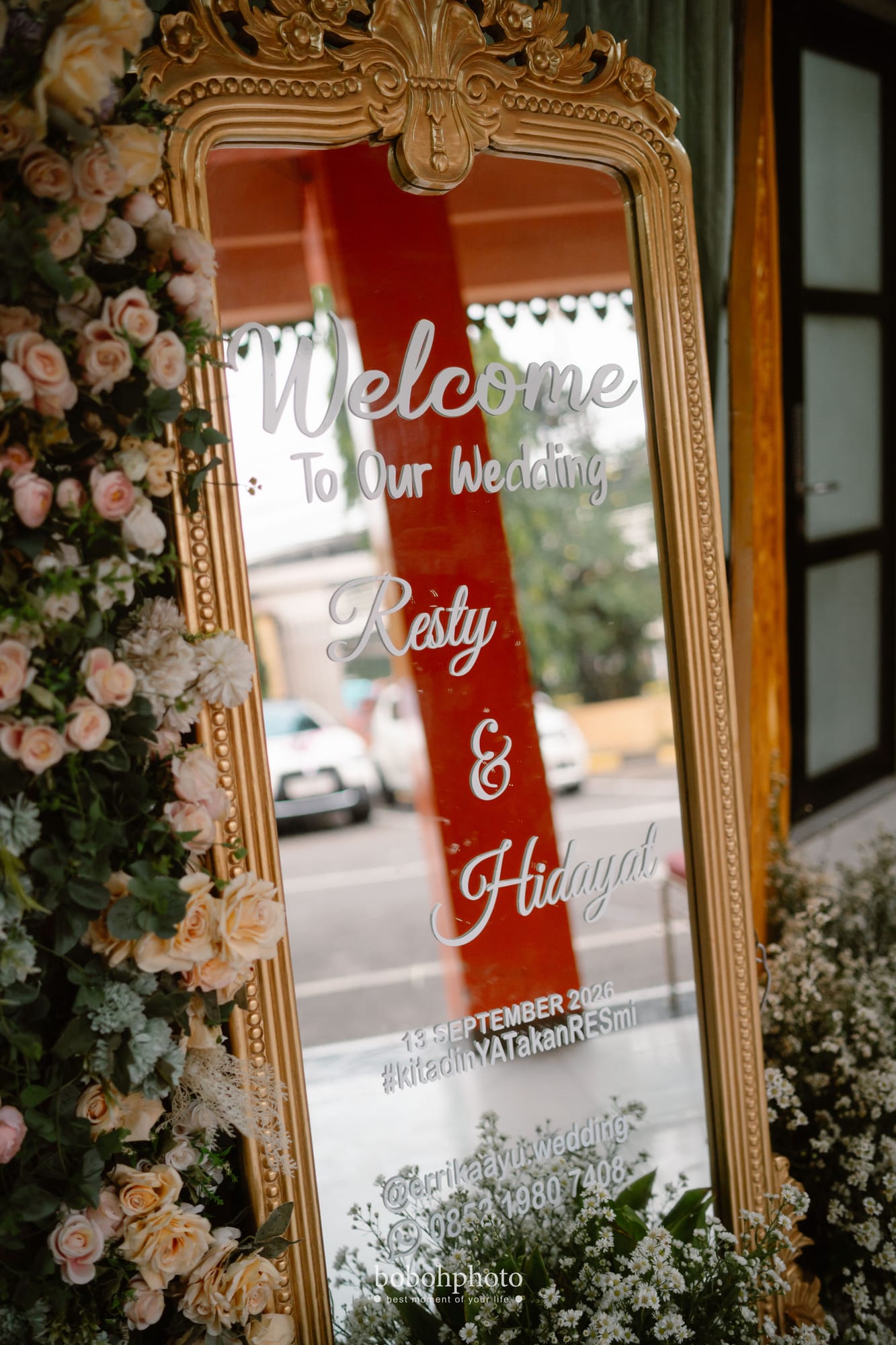 Resty & Hidayat: papan selamat datang