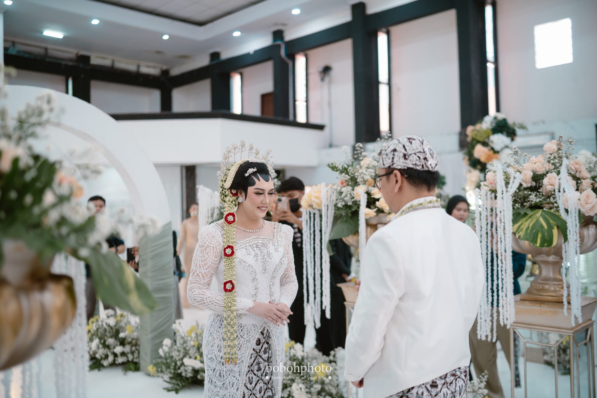 Resty & Hidayat: pengantin bertemu sebelum akad